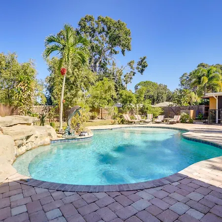 Villa Sarasota Getaway With Private Pool And Backyard Oasis!